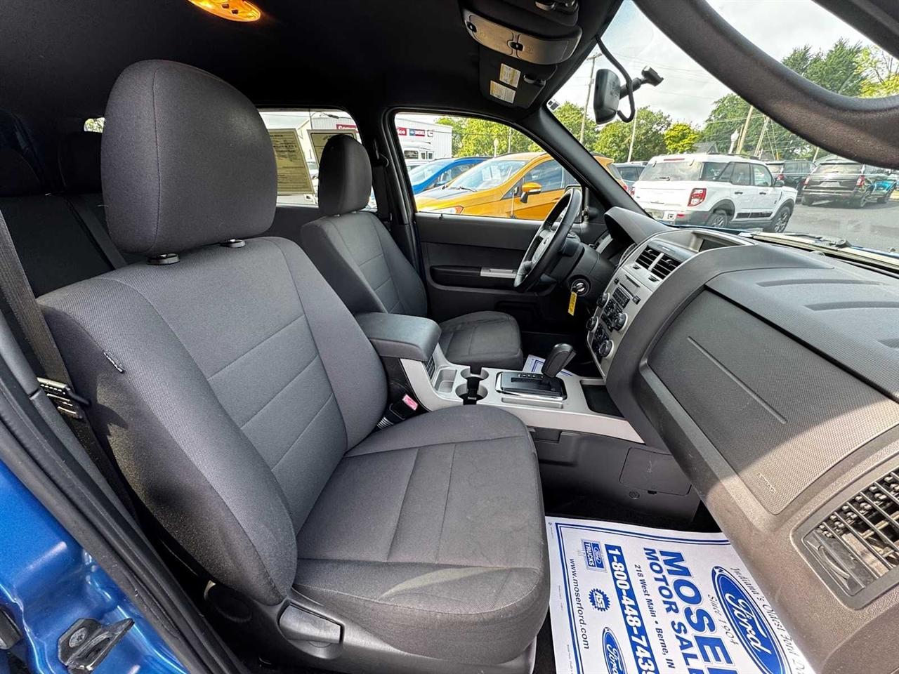 Ford Escape FWD 4dr XLT 2011