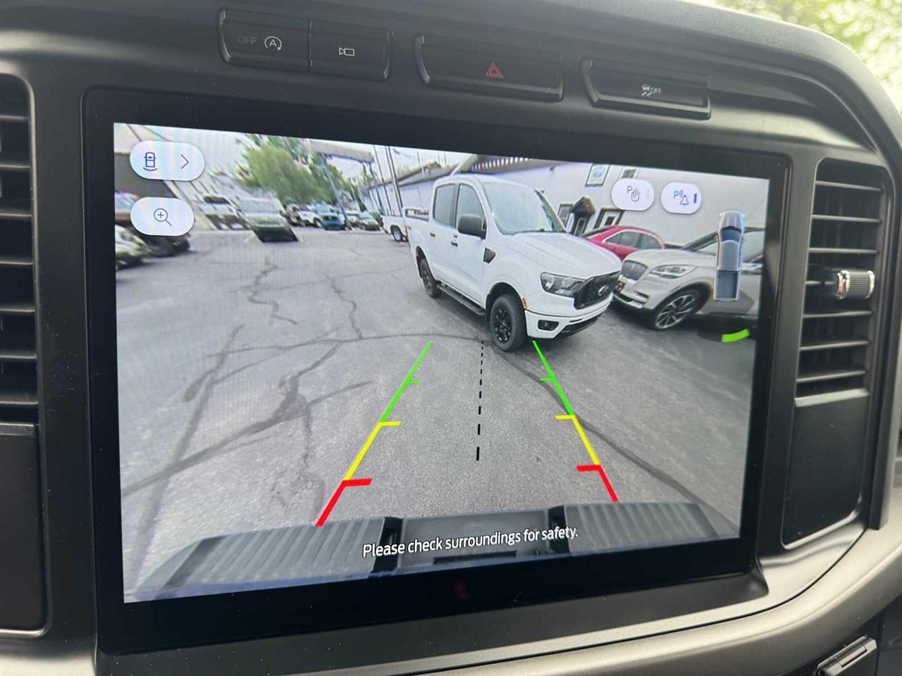 Ford F-150 XL 4WD SuperCrew 5.5' Box 2024