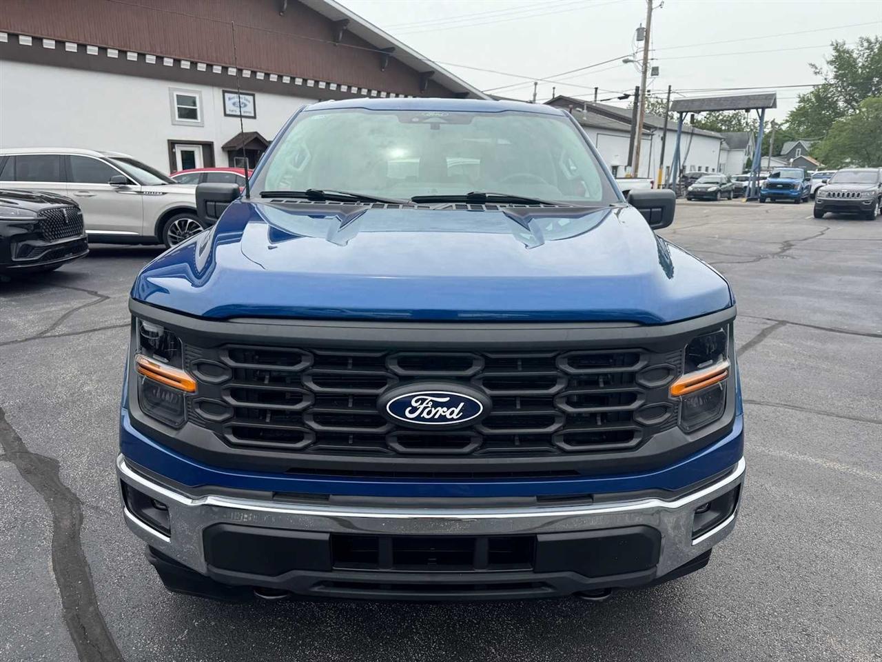 Ford F-150 XL 4WD SuperCrew 5.5' Box 2024