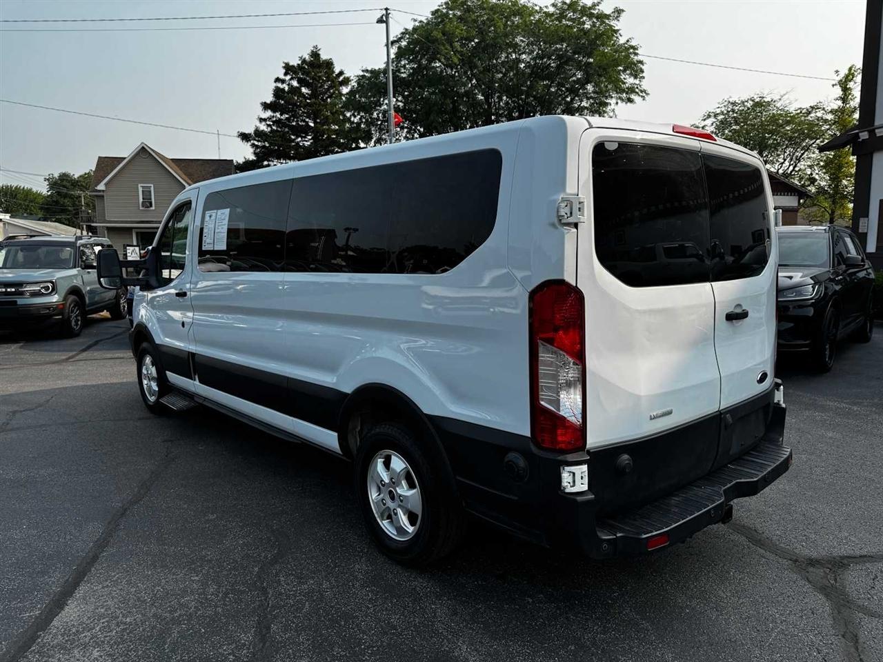 Ford Transit Passenger Wagon T-350 148" Low Roof XLT Sliding RH Dr 2019