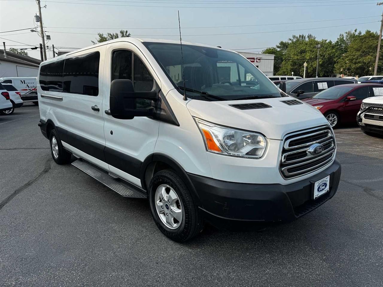 Ford Transit Passenger Wagon T-350 148" Low Roof XLT Sliding RH Dr 2019
