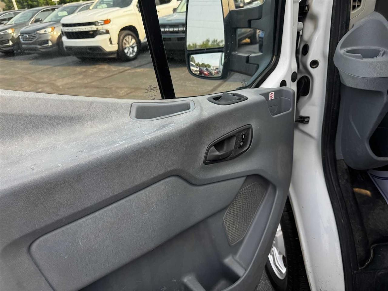 Ford Transit Passenger Wagon T-350 148" Low Roof XLT Sliding RH Dr 2019