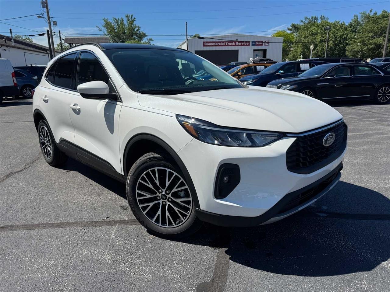 Ford Escape PHEV FWD 2026