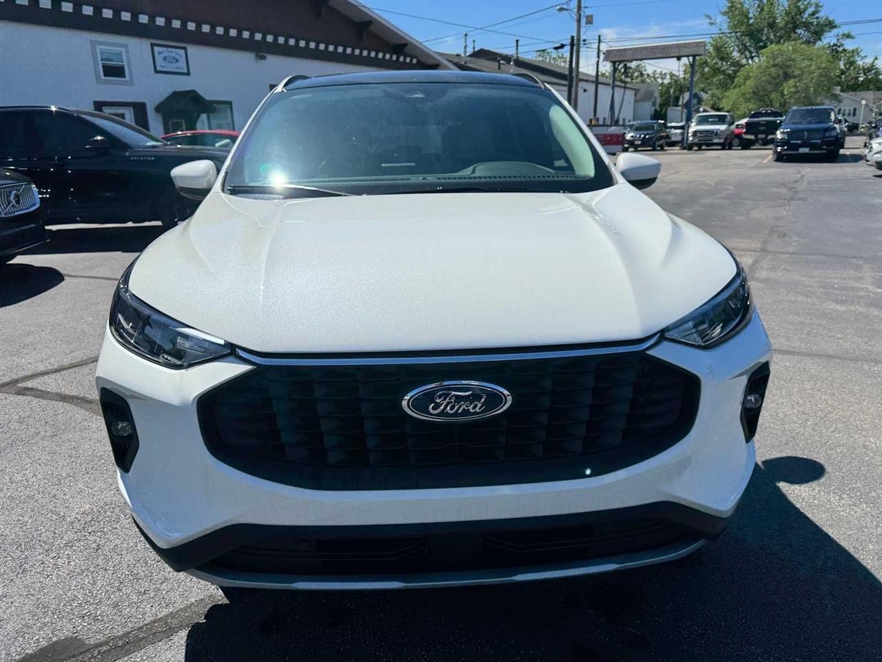 Ford Escape PHEV FWD 2026
