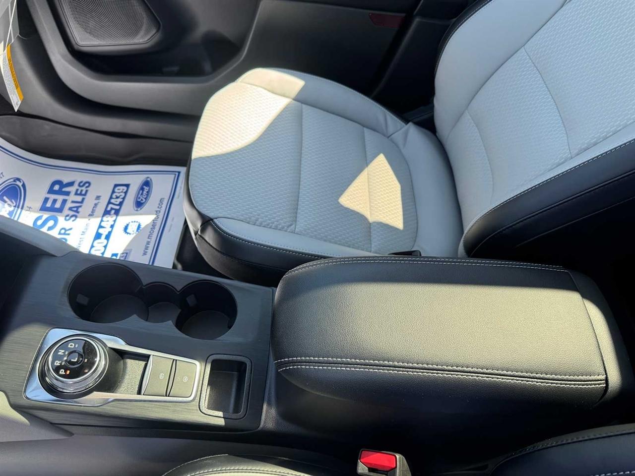 Ford Escape PHEV FWD 2026