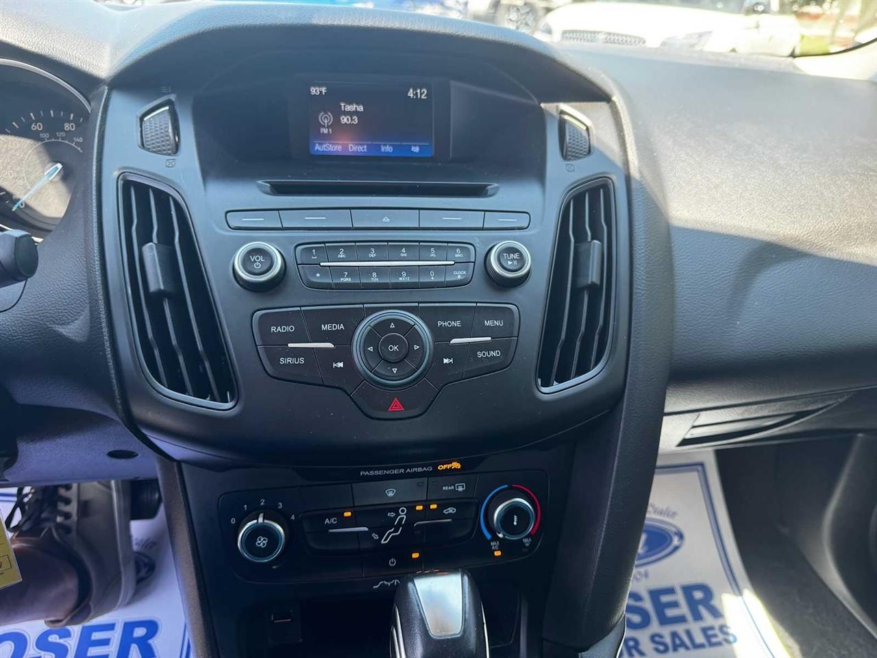 Ford Focus 4dr Sdn SE 2016