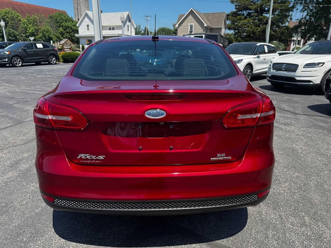 Ford Focus 4dr Sdn SE 2016