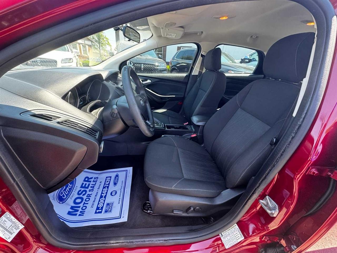 Ford Focus 4dr Sdn SE 2016