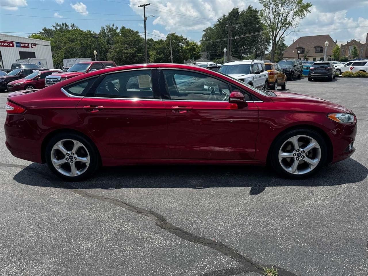 Ford Fusion 4dr Sdn SE FWD 2014