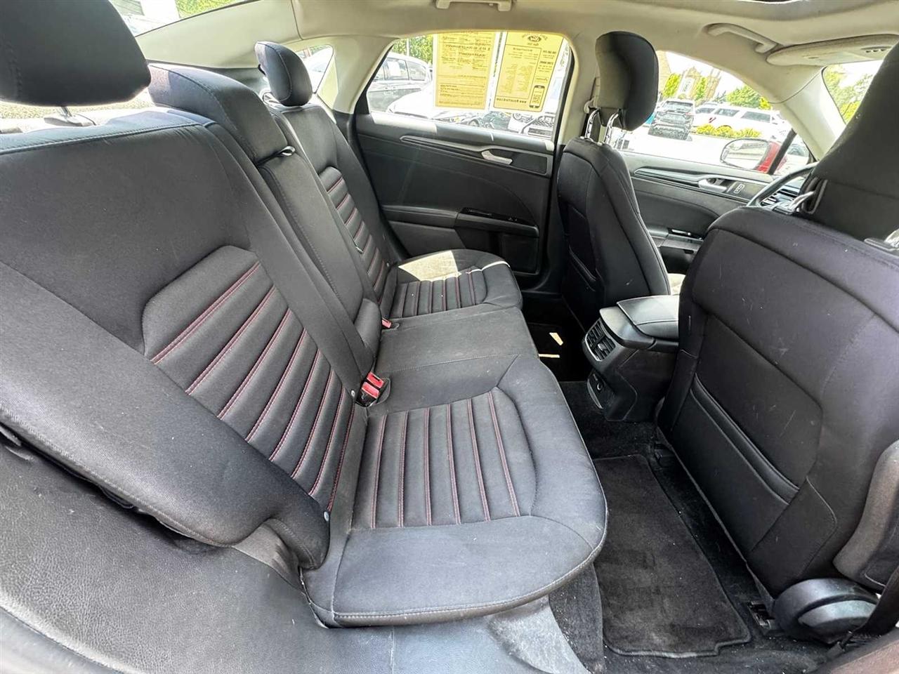 Ford Fusion 4dr Sdn SE FWD 2014