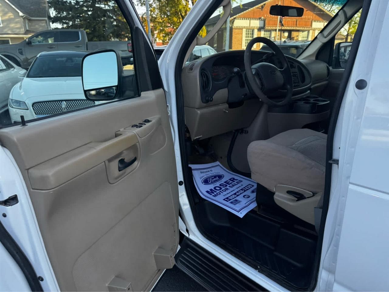Ford Econoline Wagon E-350 Super Ext XLT 2006