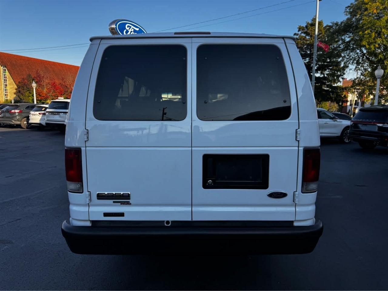 Ford Econoline Wagon E-350 Super Ext XLT 2006