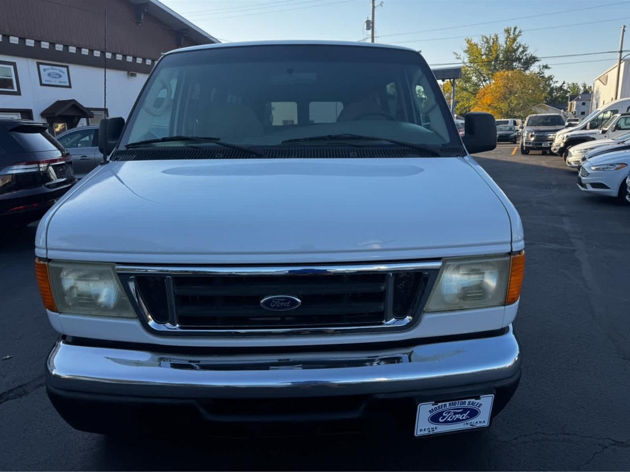 Ford Econoline Wagon E-350 Super Ext XLT 2006
