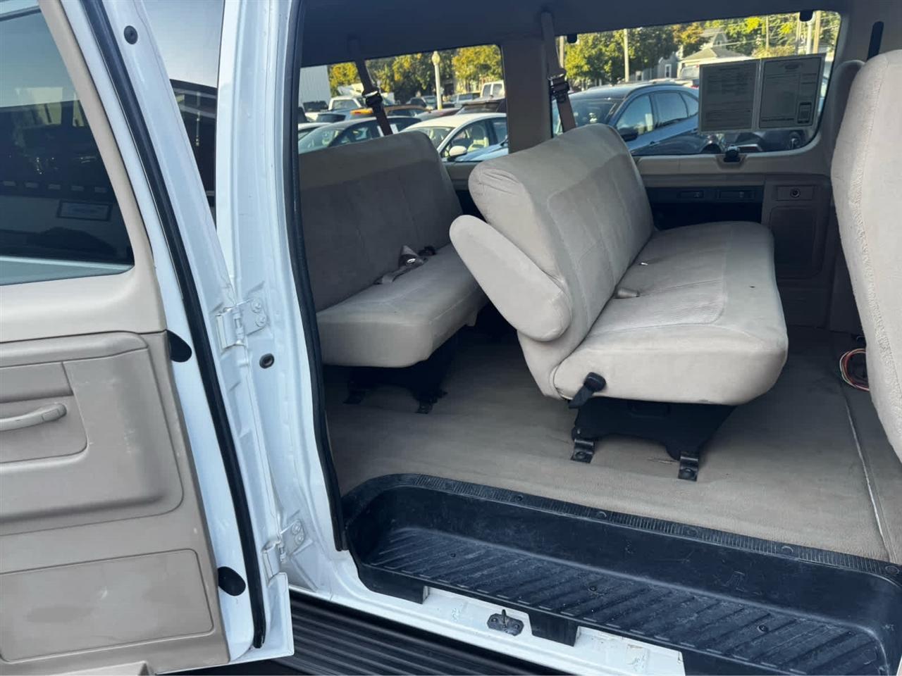 Ford Econoline Wagon E-350 Super Ext XLT 2006