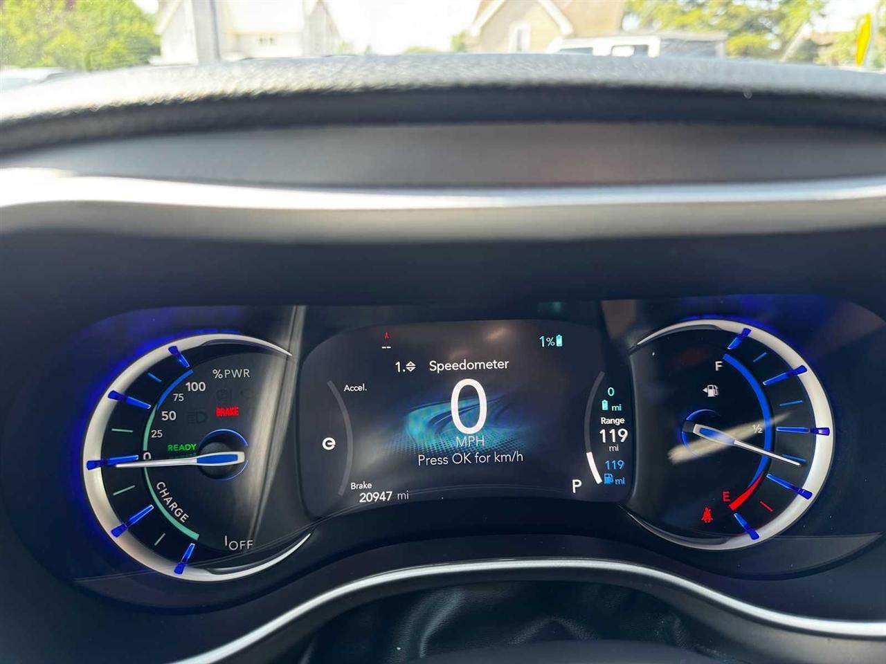 Chrysler Pacifica Hybrid Select FWD 2025