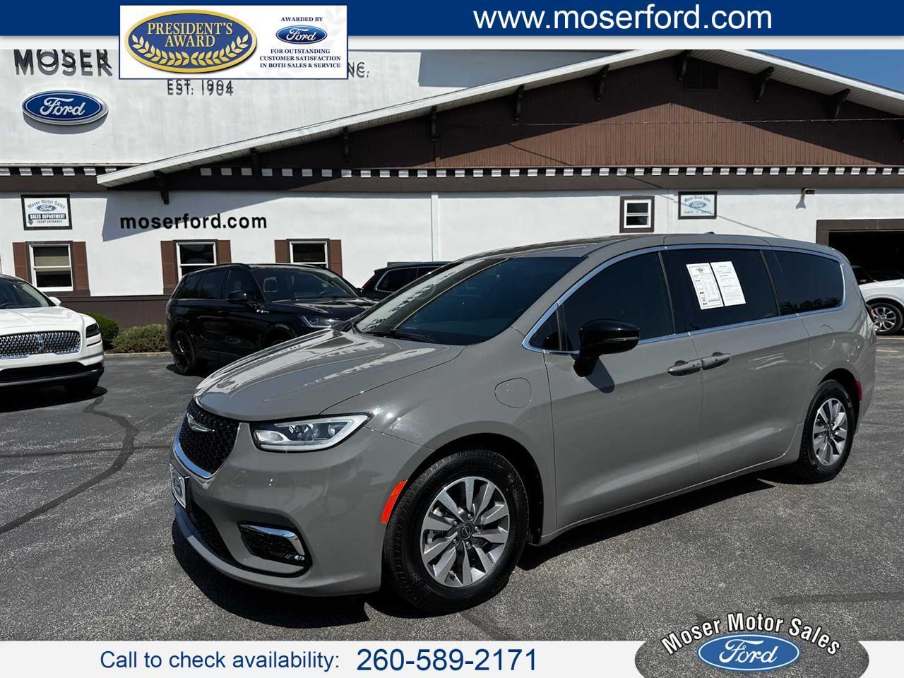 2025 Chrysler Pacifica Hybrid Select FWD