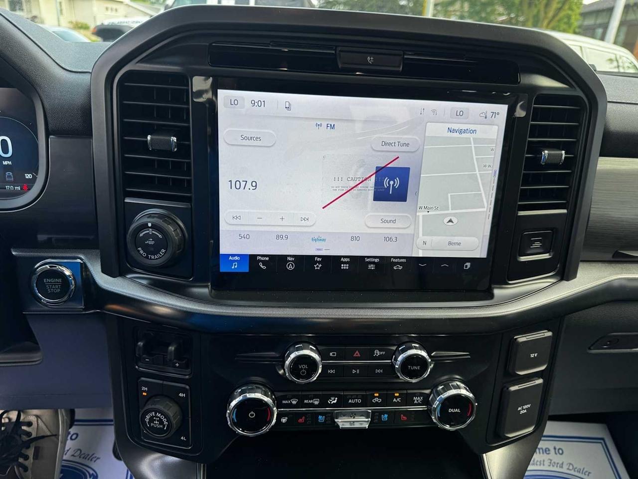 Ford F-150 Lariat 4WD SuperCrew 5.5' Box 2026