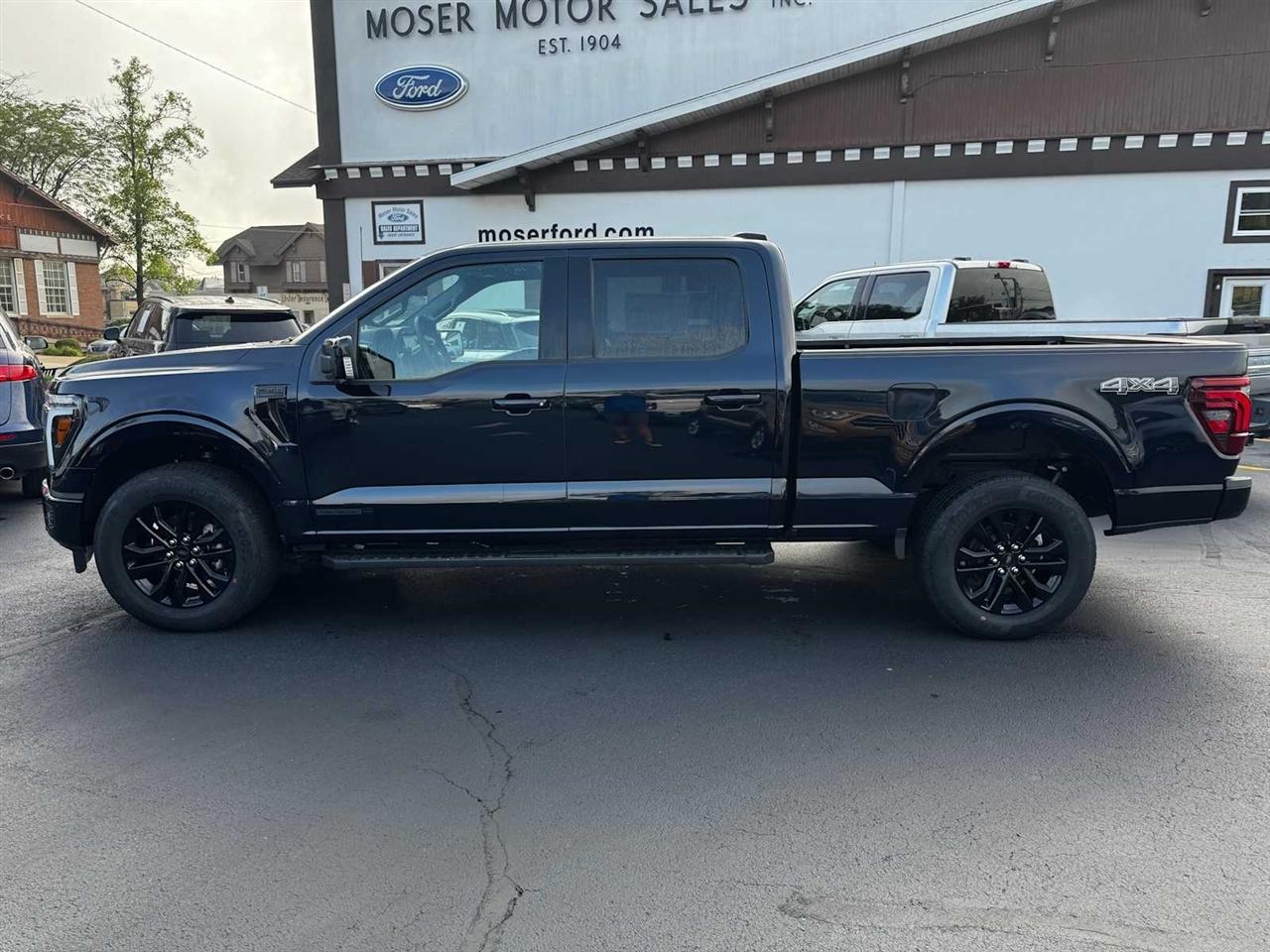 Ford F-150 Lariat 4WD SuperCrew 5.5' Box 2026