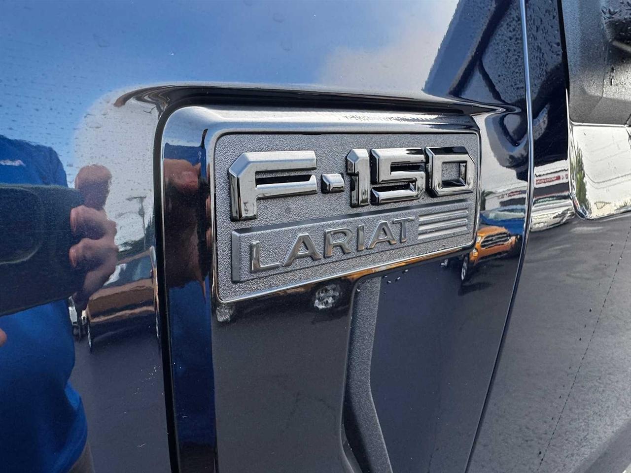 Ford F-150 Lariat 4WD SuperCrew 5.5' Box 2026