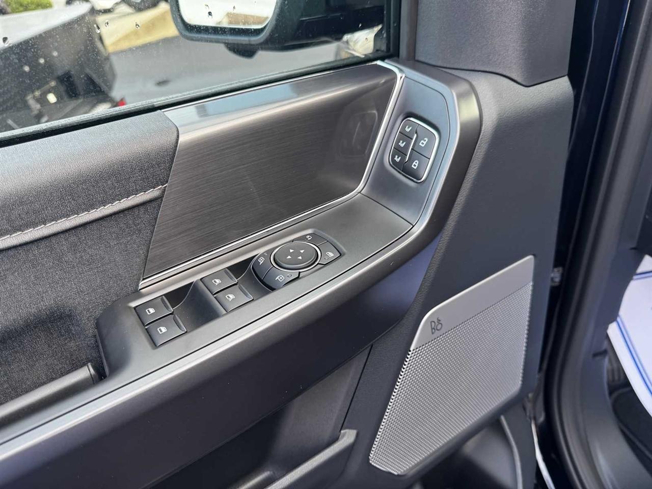 Ford F-150 Lariat 4WD SuperCrew 5.5' Box 2026
