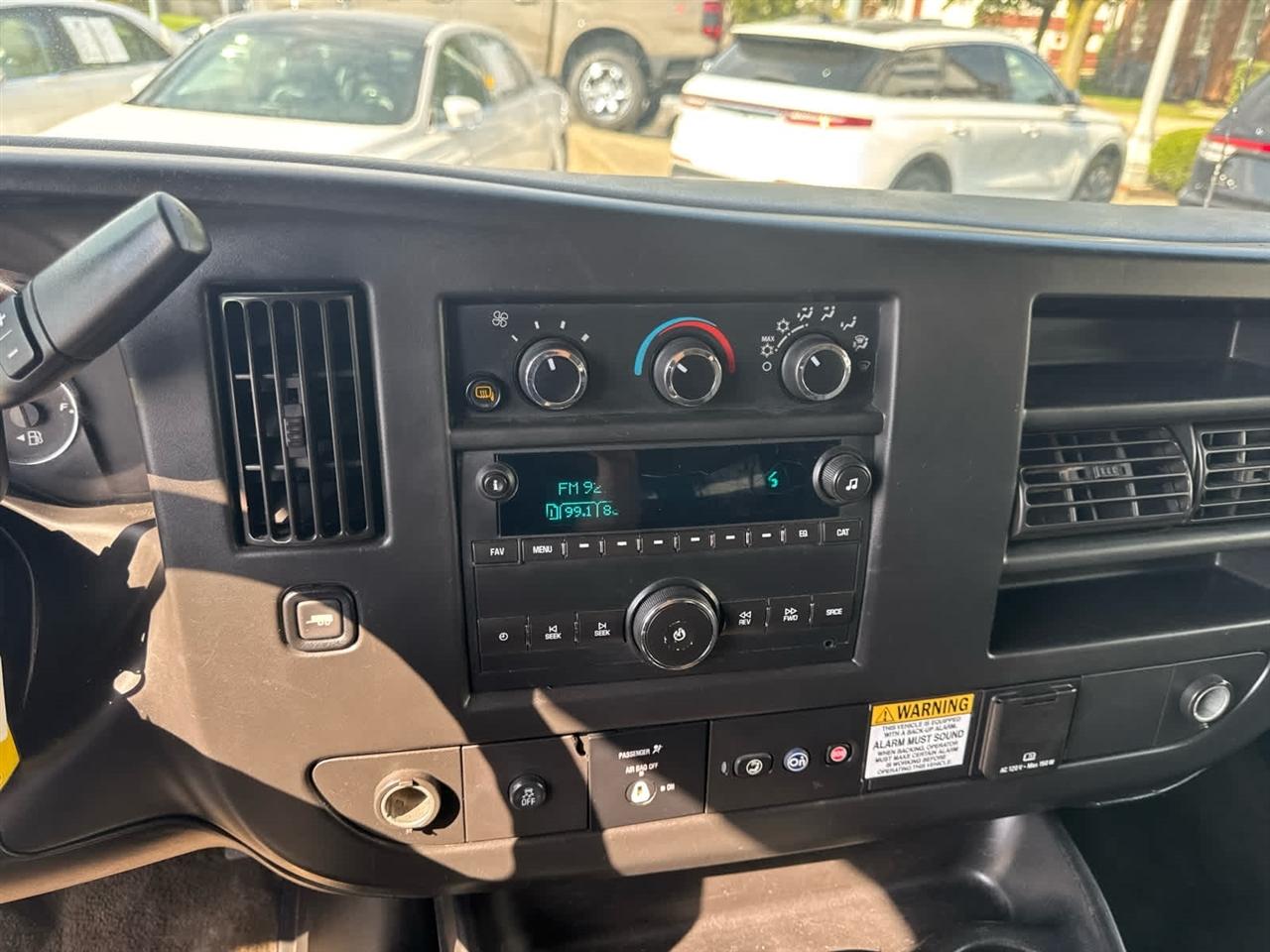 Chevrolet Express Passenger RWD 3500 155" LT 2018