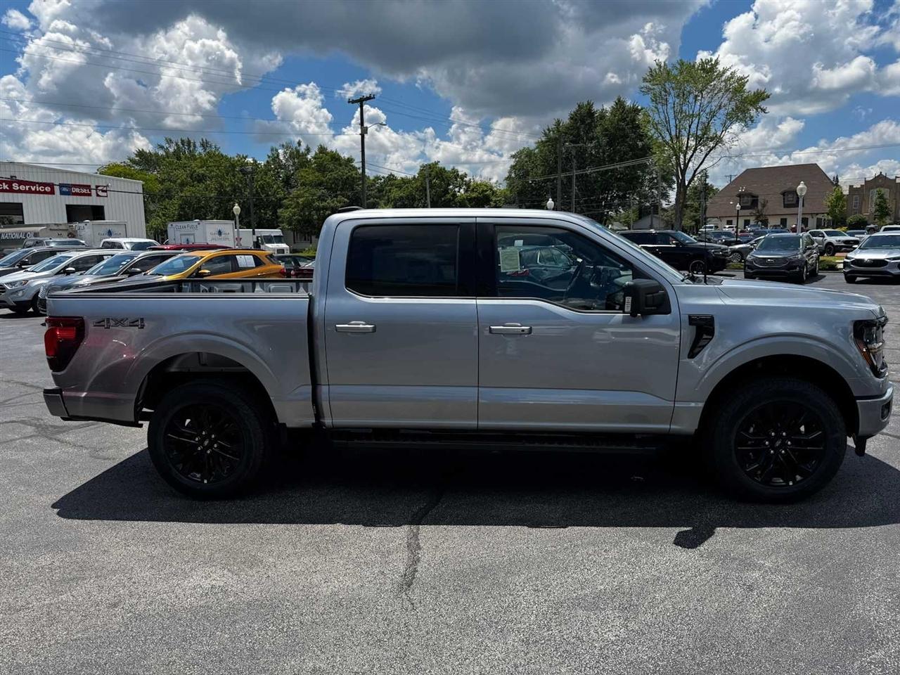 Ford F-150 XLT 4WD SuperCrew 5.5' Box 2026