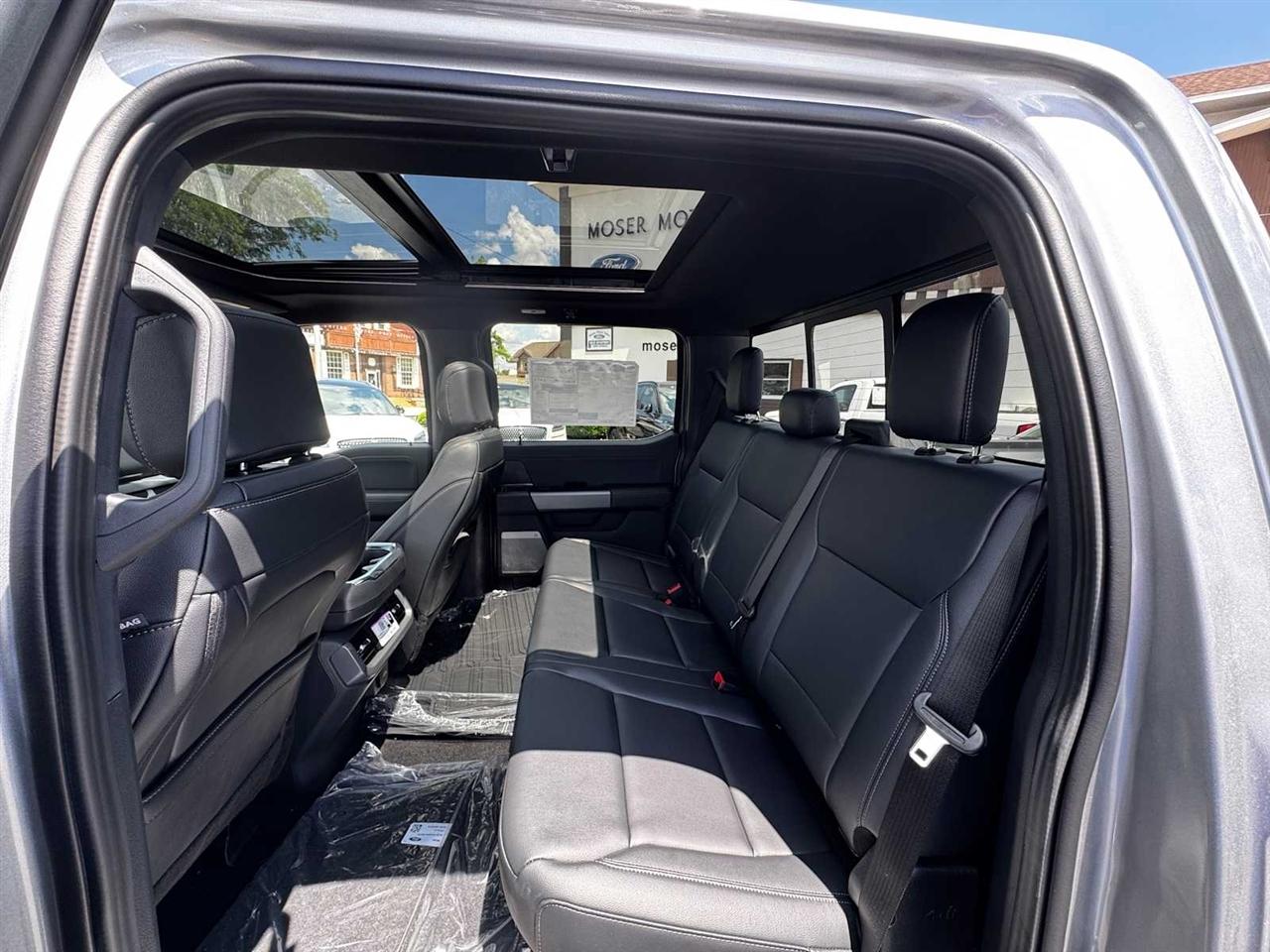 Ford F-150 XLT 4WD SuperCrew 5.5' Box 2026