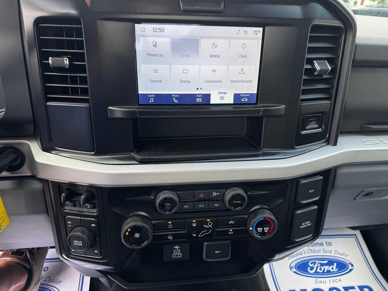 Ford Super Duty F-250 SRW XLT 4WD Reg Cab 8' Box 2026