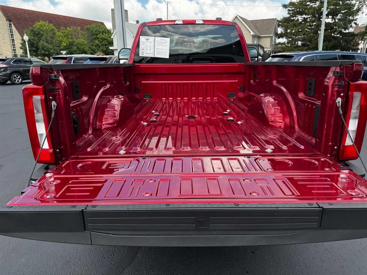 Ford Super Duty F-250 SRW XLT 4WD Reg Cab 8' Box 2026