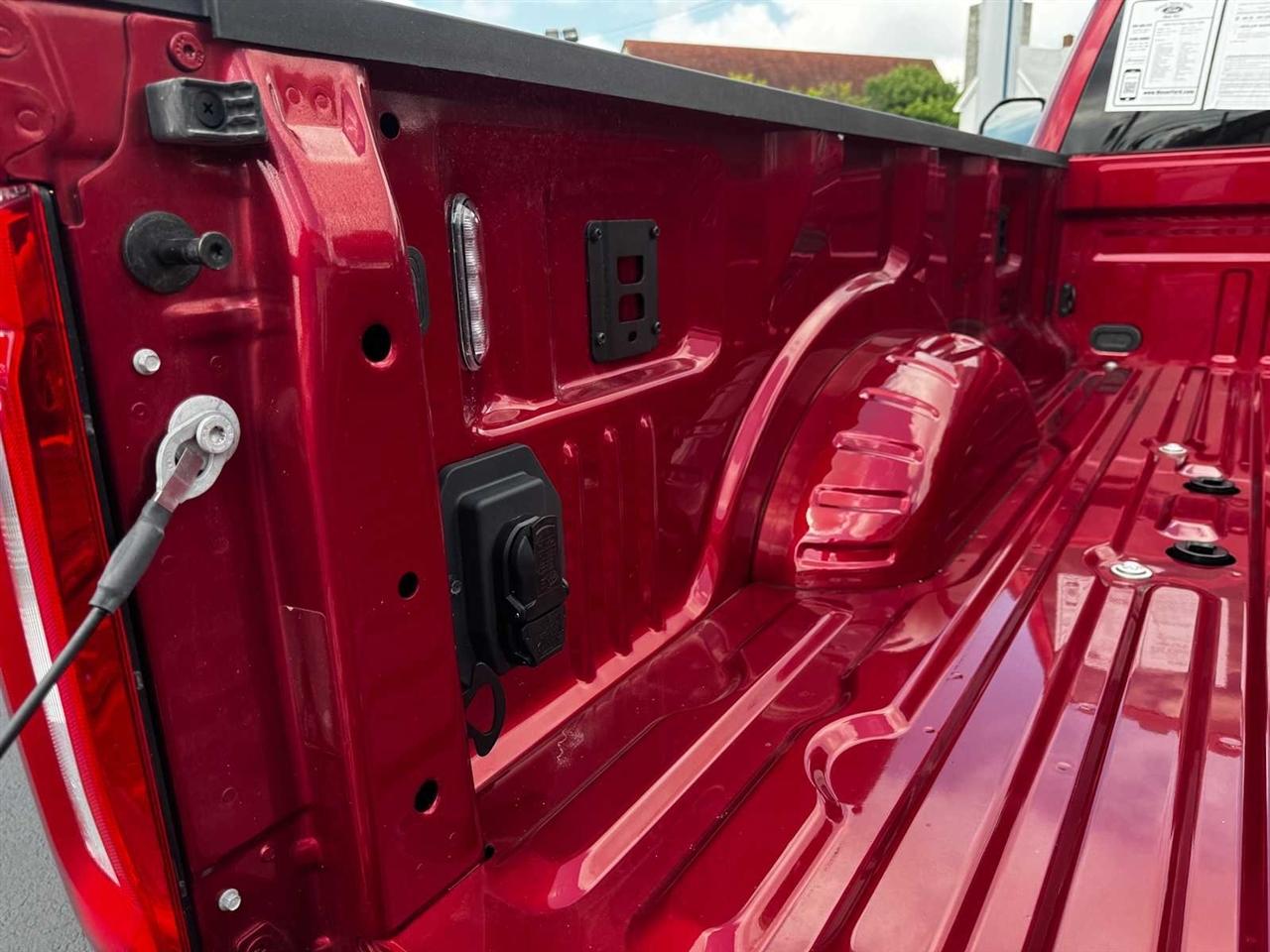 Ford Super Duty F-250 SRW XLT 4WD Reg Cab 8' Box 2026