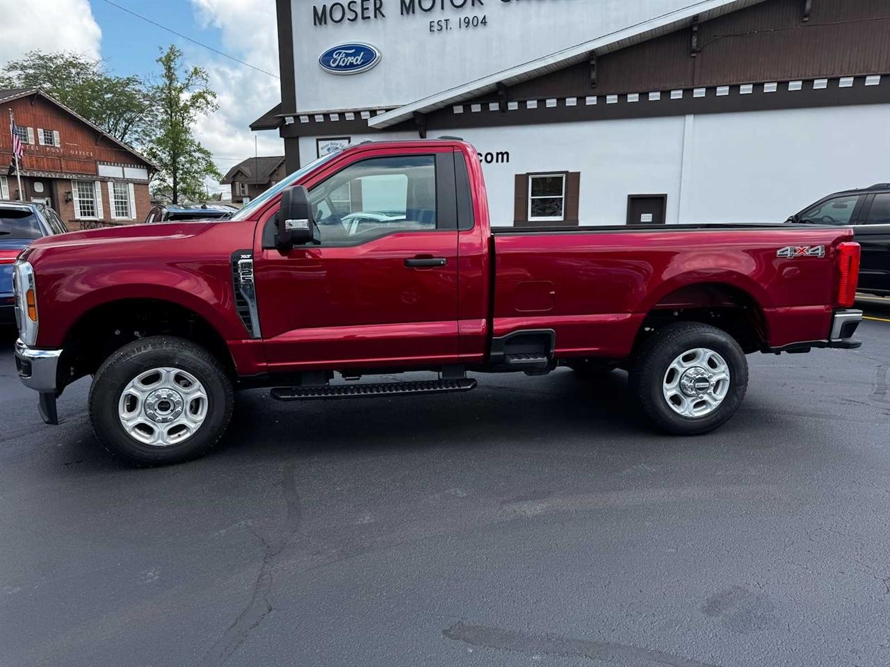Ford Super Duty F-250 SRW XLT 4WD Reg Cab 8' Box 2026