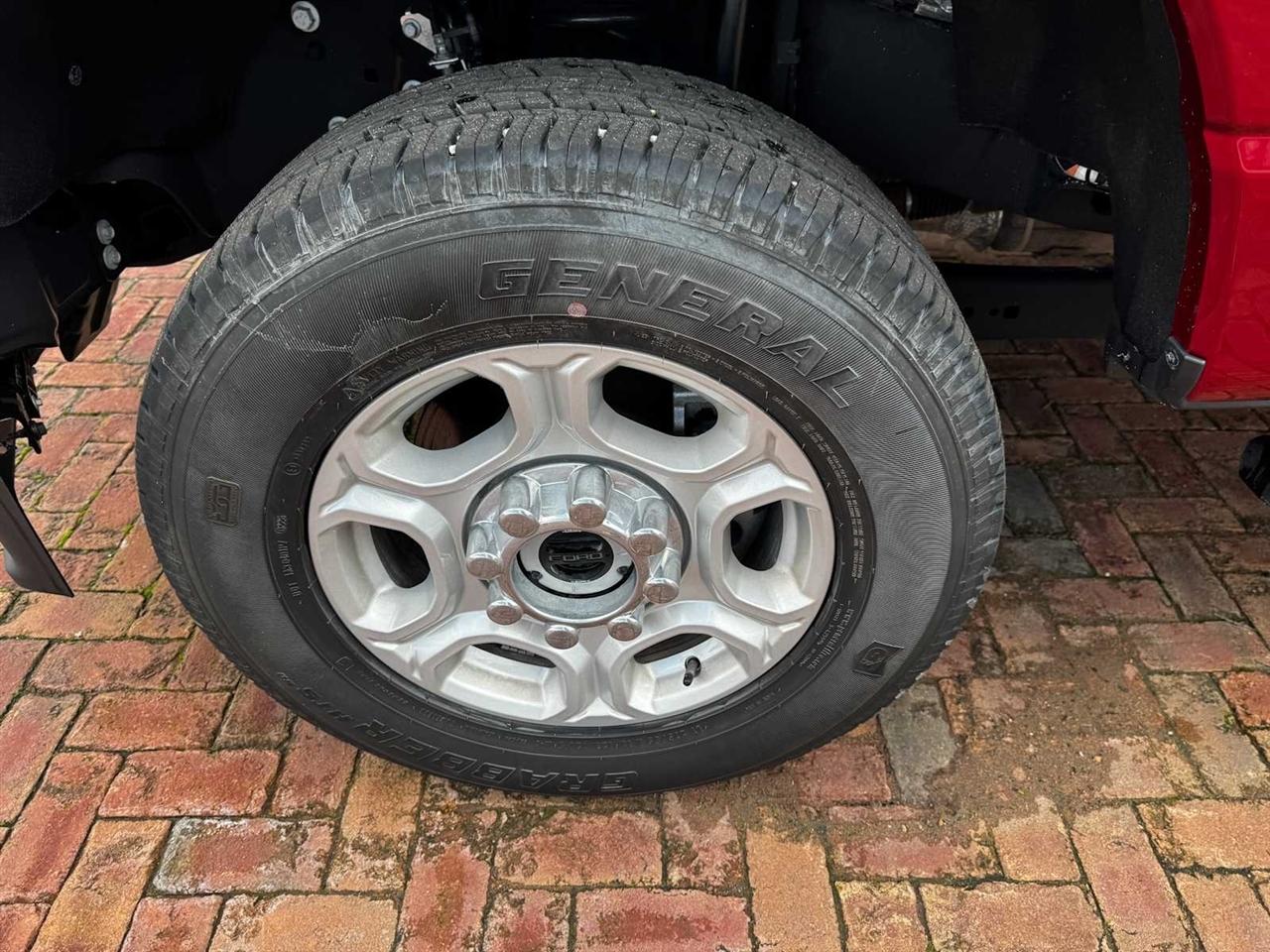 Ford Super Duty F-250 SRW XLT 4WD Reg Cab 8' Box 2026