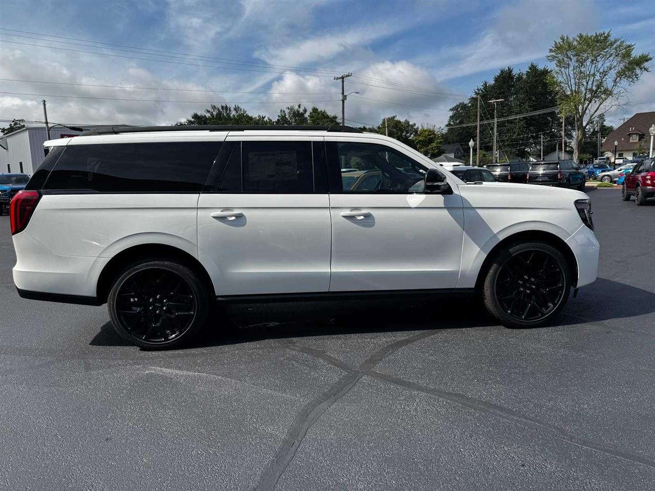 Ford Expedition Max Platinum 4x4 2027