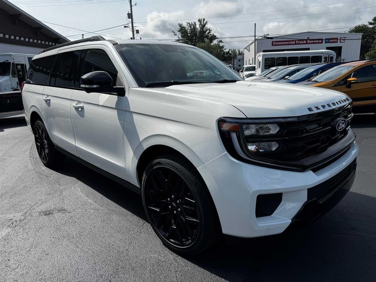 Ford Expedition Max Platinum 4x4 2027