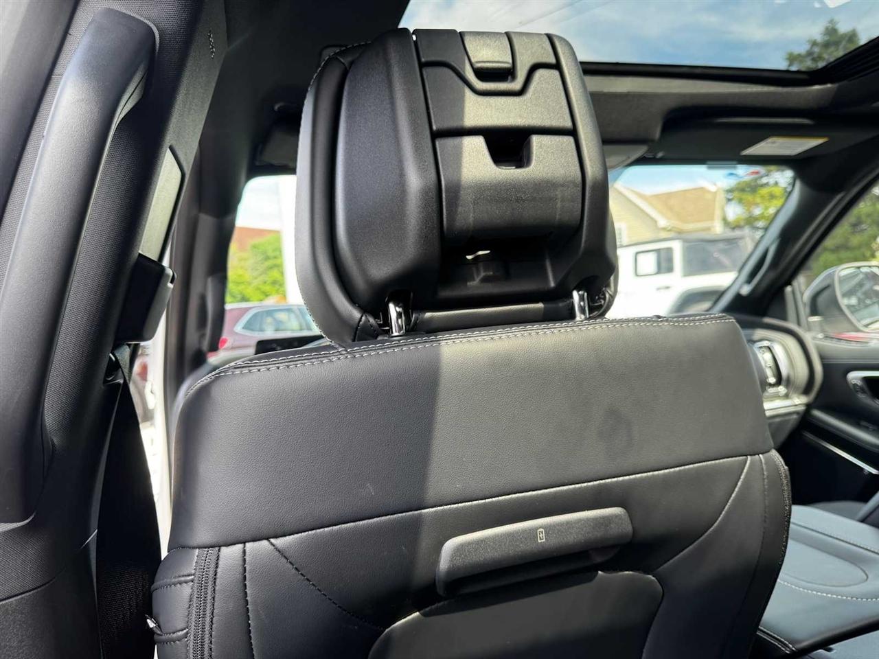 Ford Expedition Max Platinum 4x4 2027