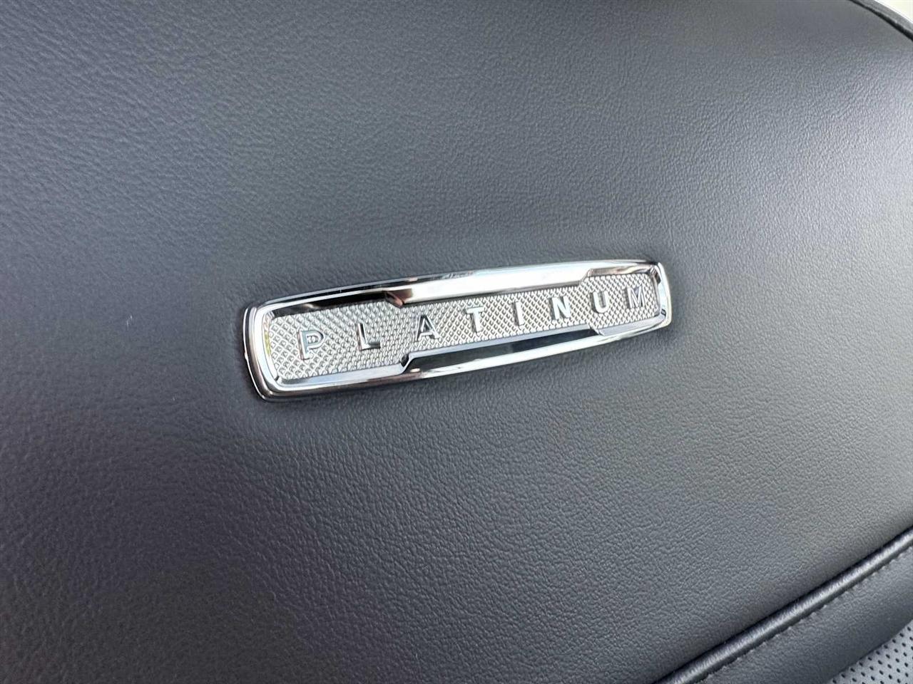 Ford Expedition Max Platinum 4x4 2027
