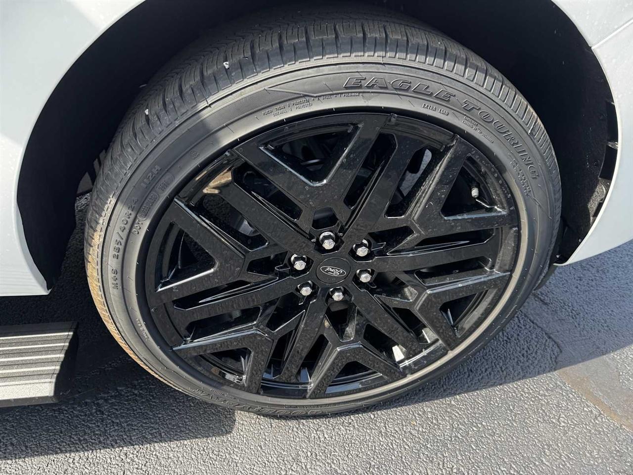 Ford Expedition Max Platinum 4x4 2027