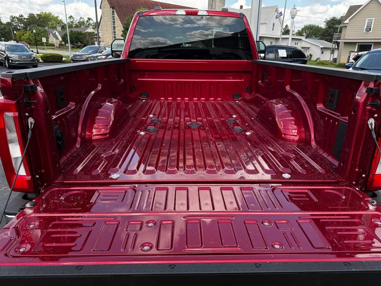 Ford Super Duty F-250 SRW XLT 4WD Reg Cab 8' Box 2026