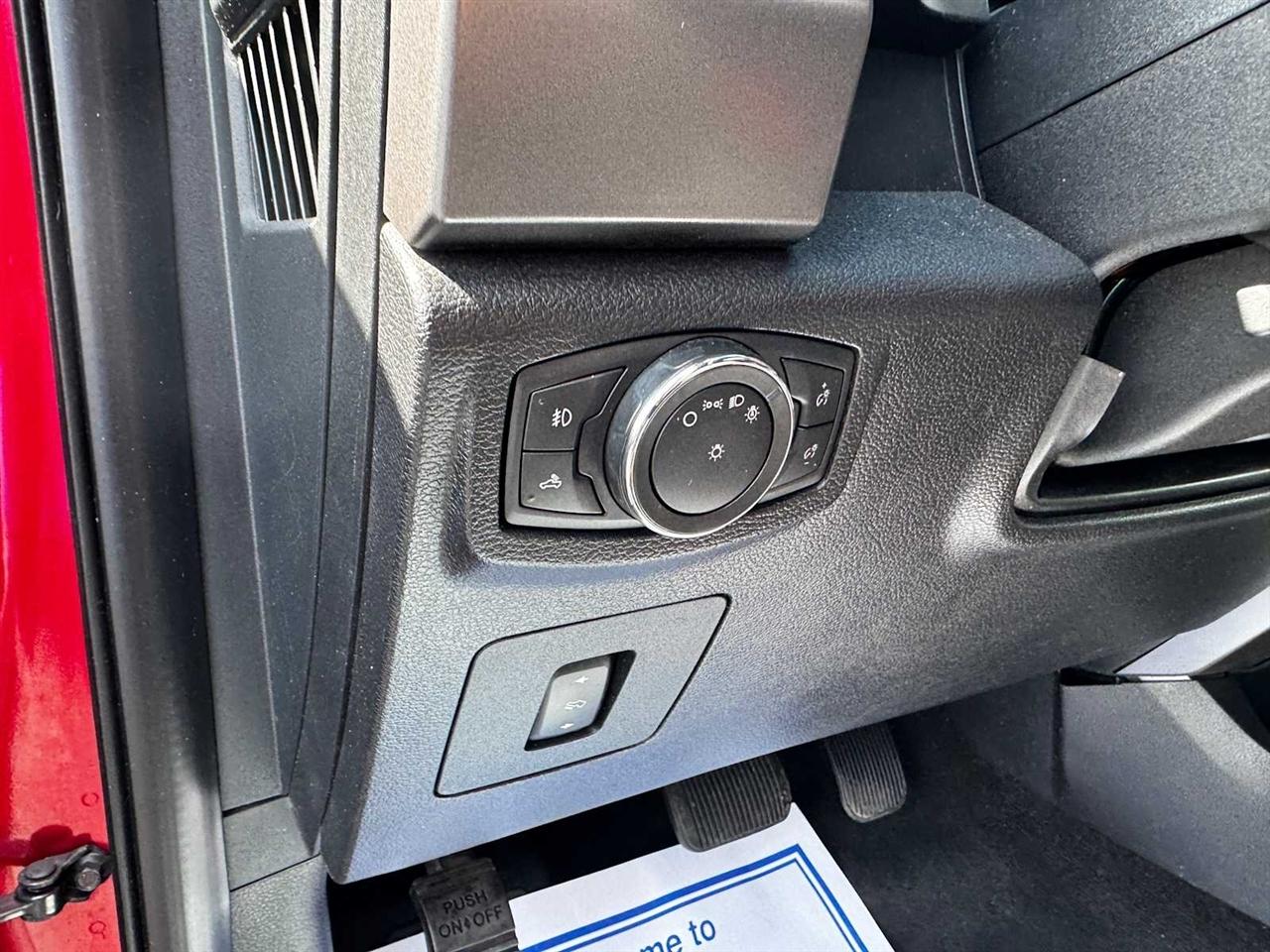 Ford F-150 4WD SuperCrew 145" XLT 2015