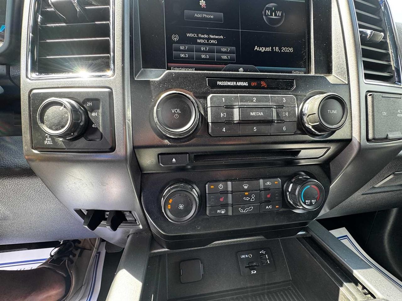 Ford F-150 4WD SuperCrew 145" XLT 2015