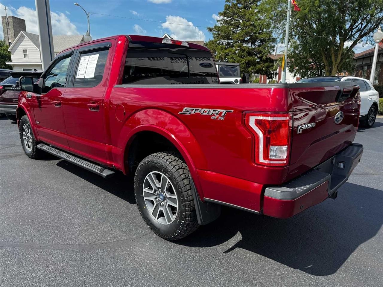 Ford F-150 4WD SuperCrew 145" XLT 2015