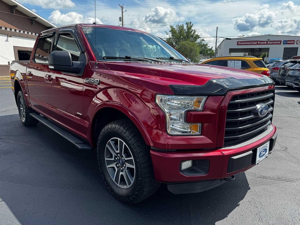 Ford F-150 4WD SuperCrew 145" XLT 2015