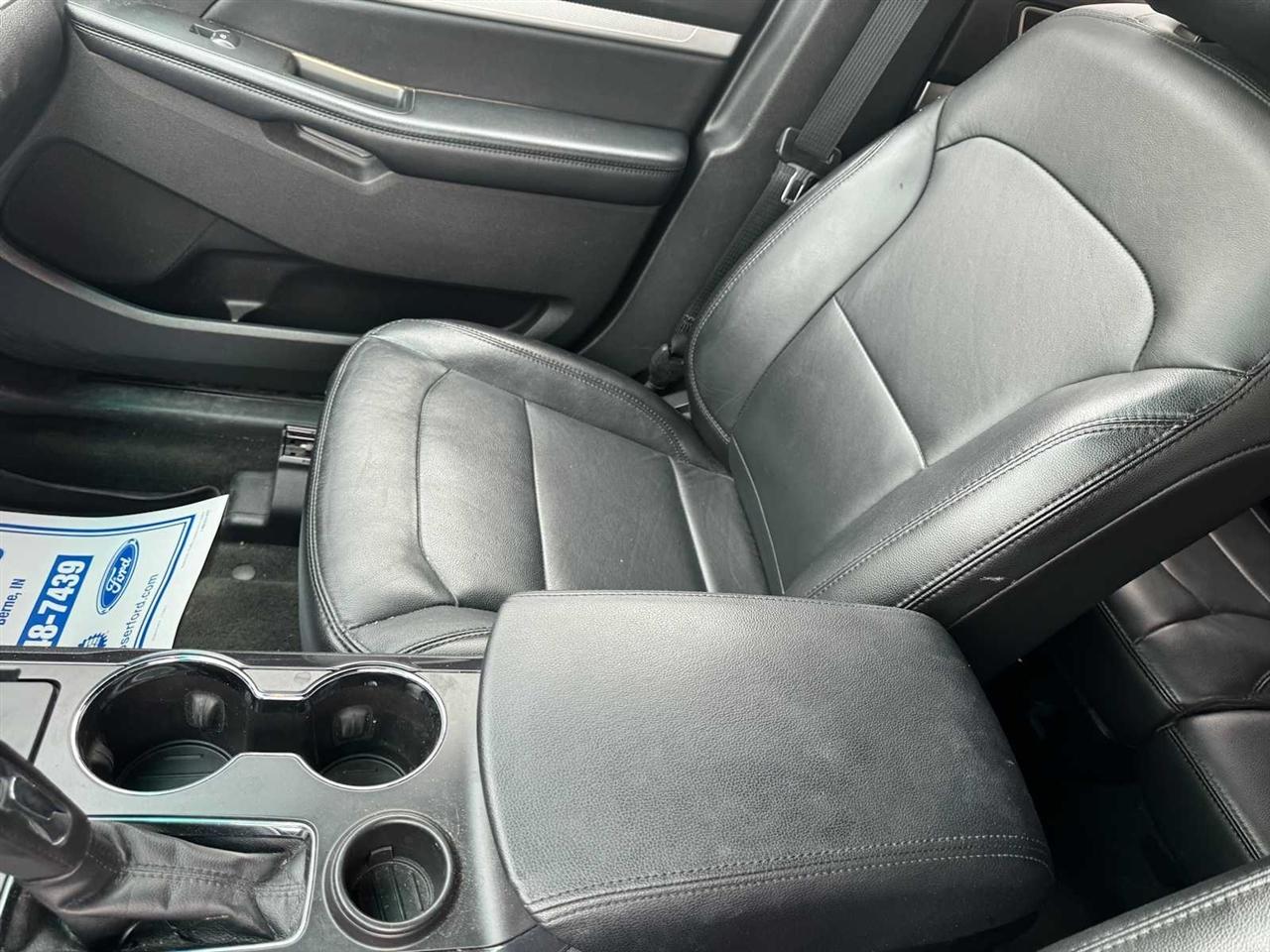 2017 Ford Explorer 33
