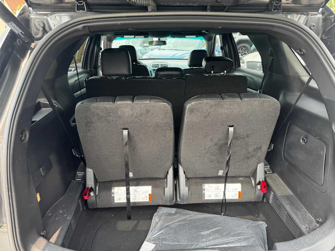 2017 Ford Explorer 40