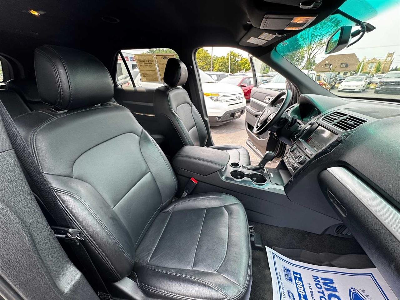 2017 Ford Explorer 46
