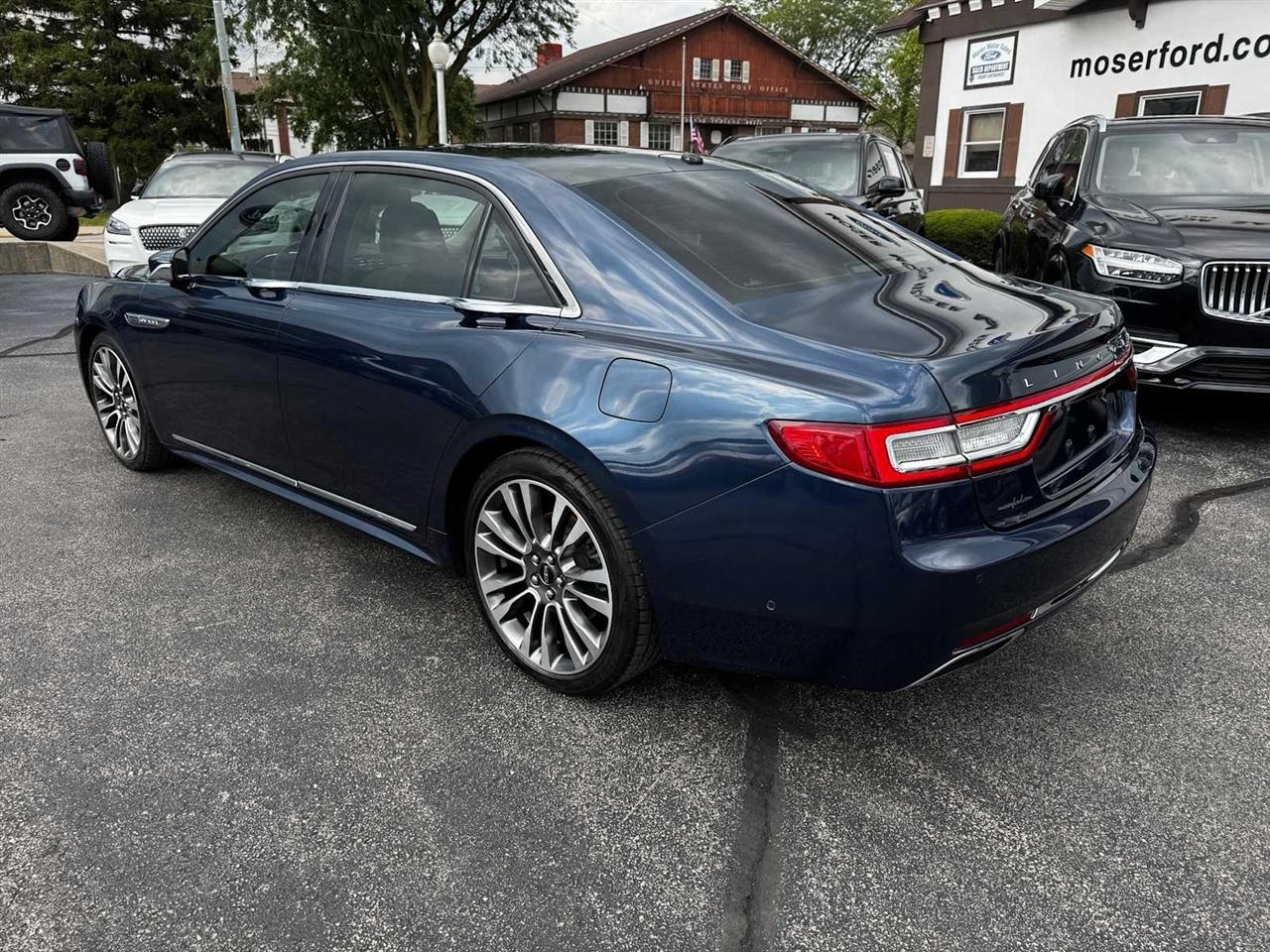 Lincoln Continental Reserve FWD 2017