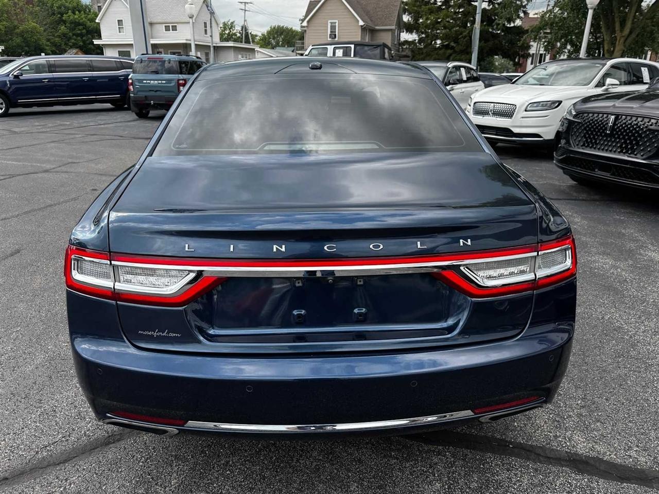 Lincoln Continental Reserve FWD 2017