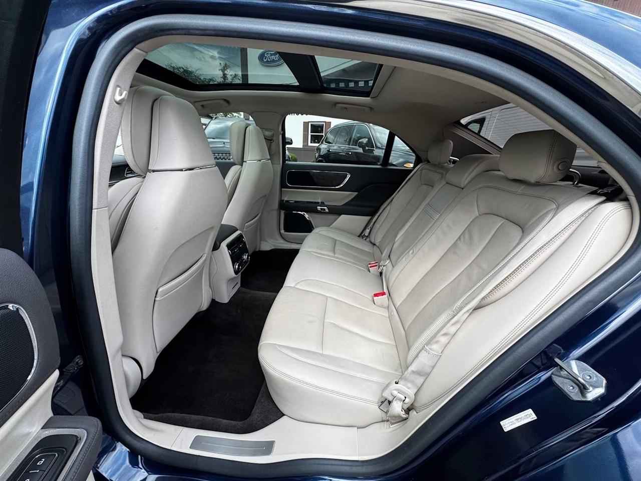 Lincoln Continental Reserve FWD 2017