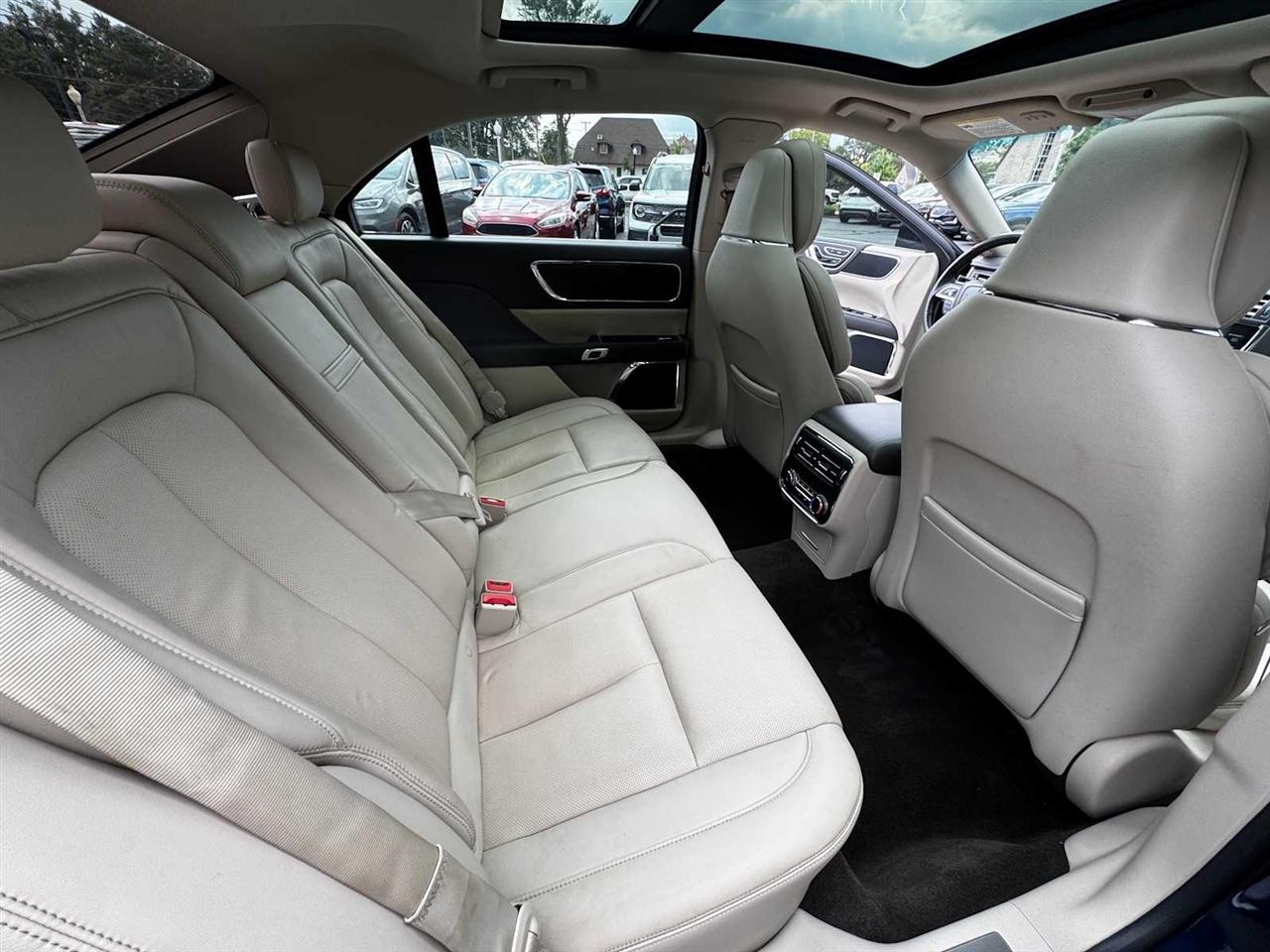 Lincoln Continental Reserve FWD 2017