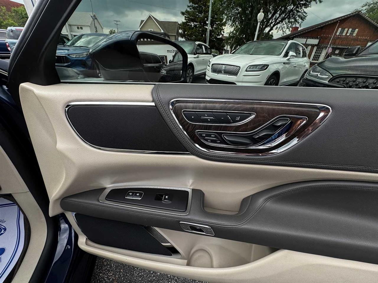 Lincoln Continental Reserve FWD 2017